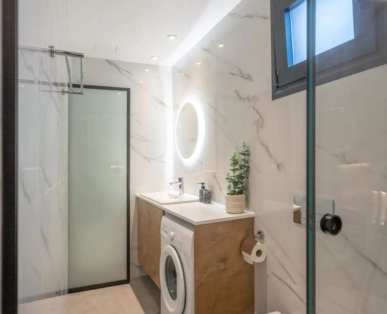 Le Fleur Suite Heraklion  0*, Heraklion (Crete) Greece