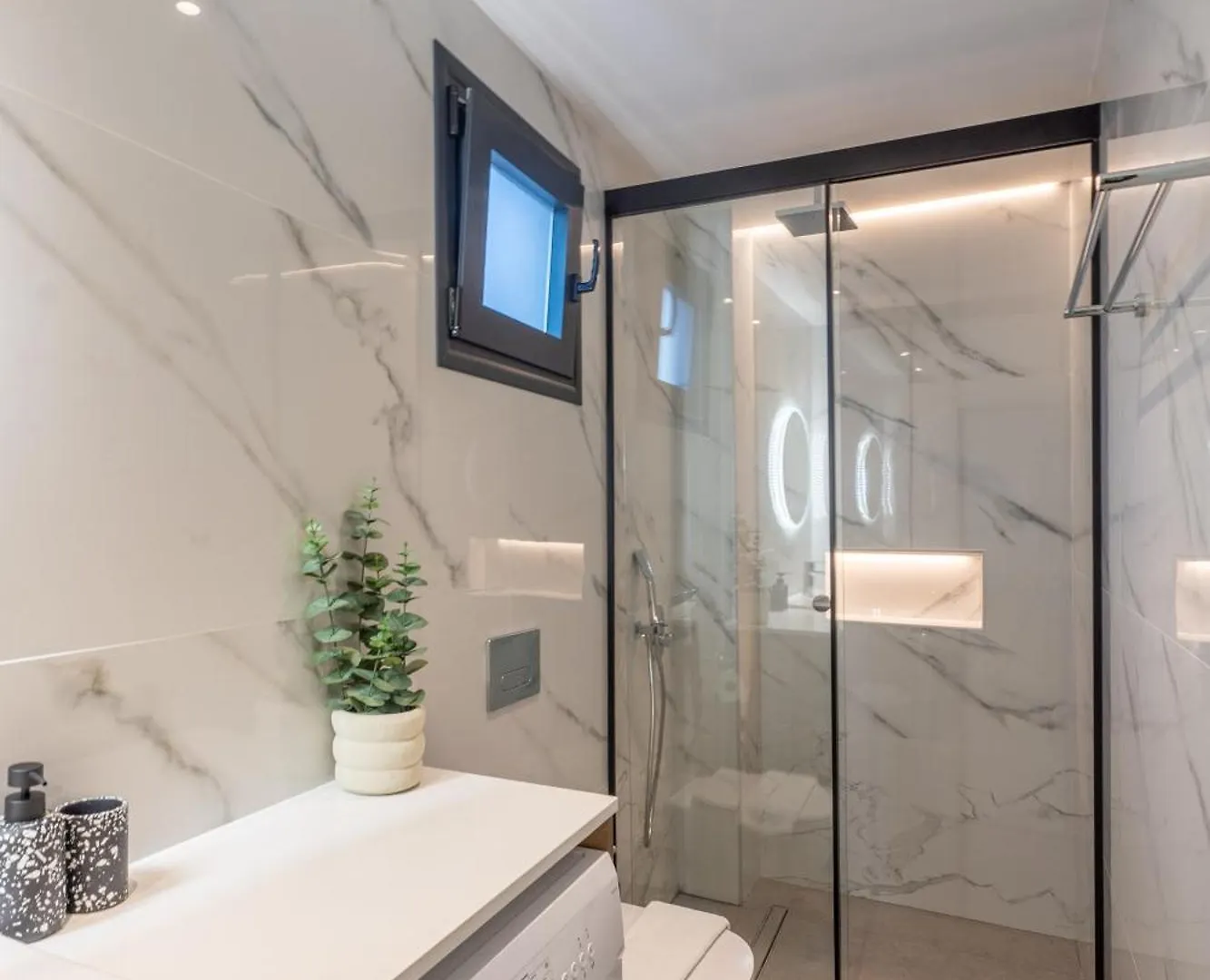 Le Fleur Suite Heraklion  0*, Heraklion (Crete)